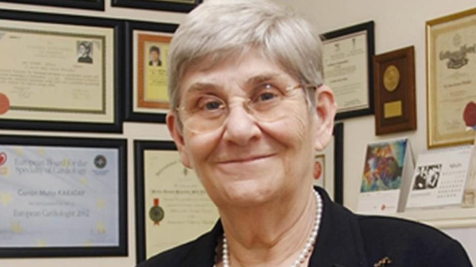 &Ccedil;inliler zeka i&ccedil;in her g&uuml;n 10 adet yiyor. Canan Karatay kahvaltı i&ccedil;in s&uuml;per besin diyor!