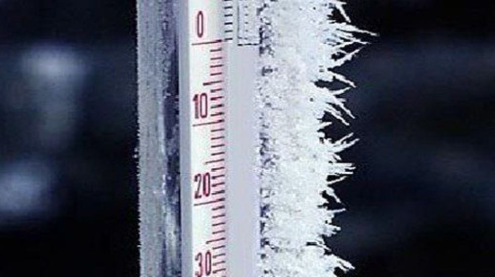 Sıcaklık 20 derece birden d&uuml;şecek. Hava buz kesecek, kışlıklar yeniden &ccedil;ıkacak...