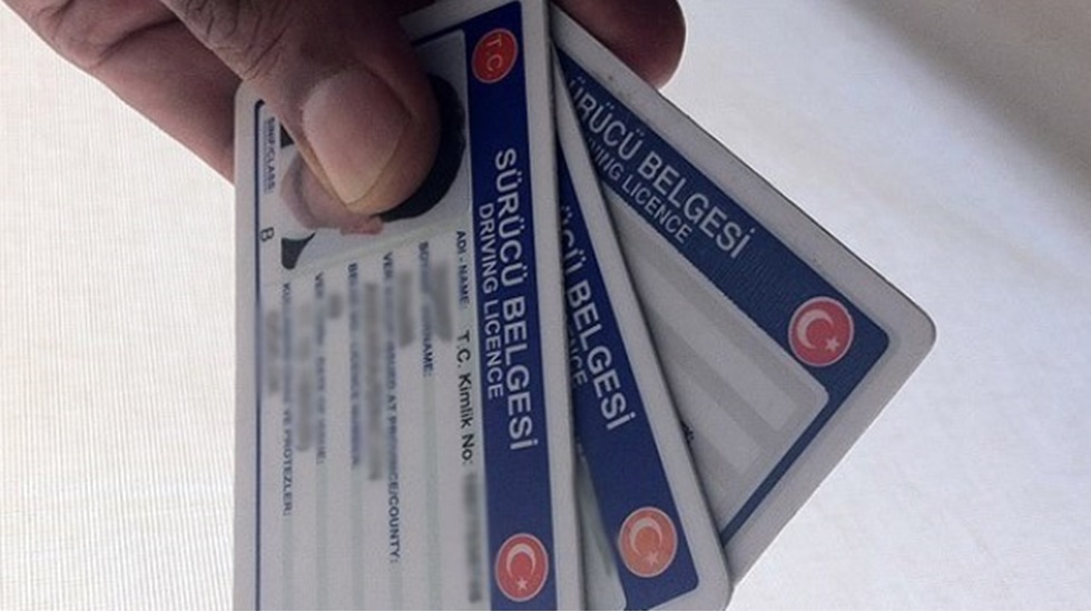S&uuml;r&uuml;c&uuml; ehliyeti kurallarında &ouml;nemli değişiklikler yapıldı.