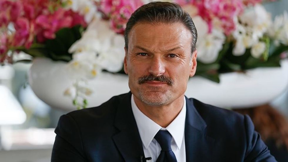 AKP'li Alpay &Ouml;zalan, eylemlere katılanlara kin kustu: 'Bir avu&ccedil; rezil, ahlaksız, cahil umutsuzca havladı!'