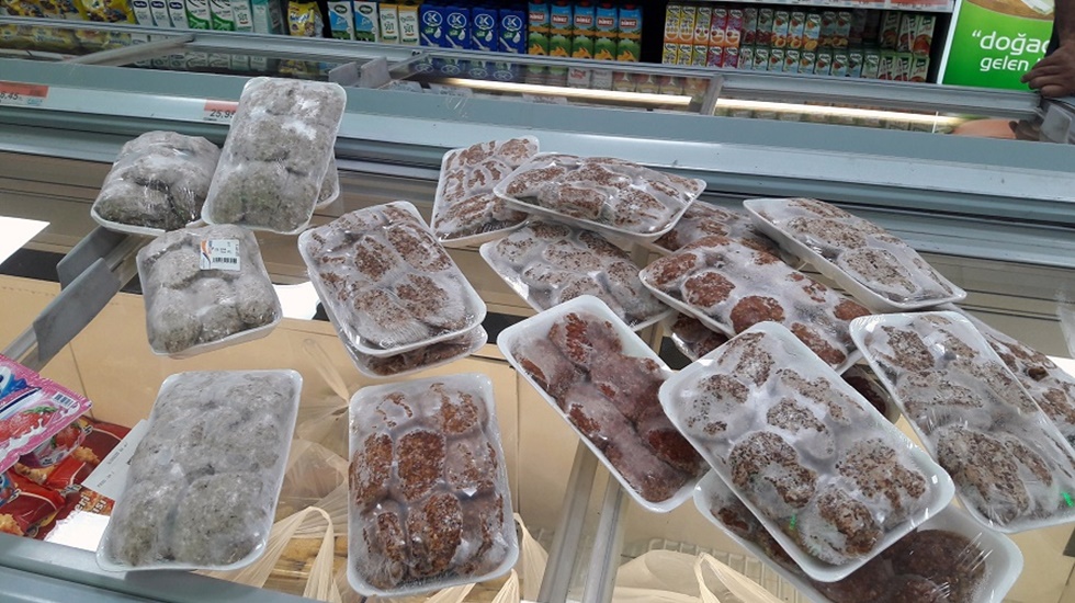BİM markette son kullanma tarihi ge&ccedil;miş &uuml;r&uuml;nler ele ge&ccedil;irildi