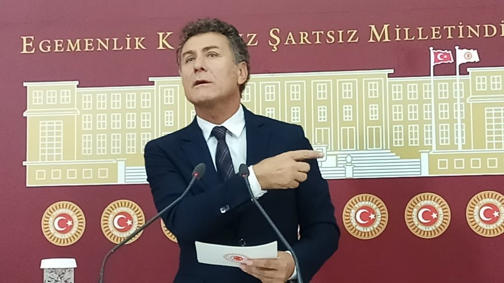 T&uuml;rkiye Ger&ccedil;eği: &Uuml;retim d&uuml;şt&uuml;, bor&ccedil;lar b&uuml;y&uuml;d&uuml;, yoksulluk arttı