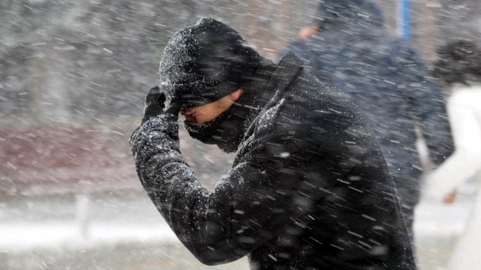 &Uuml;lke genelinde yağış uyarısı: Sıcaklık hissedilir derecede d&uuml;şecek!
