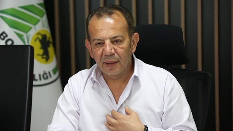 Tanju &Ouml;zcan&rsquo;dan Edirne Valisi'ne tepki: 'Sığınmacılar ka&ccedil;masın diye 8,5 km sınıra duvar..."