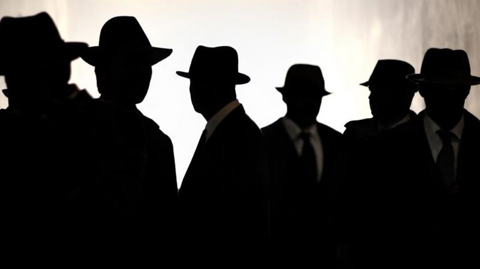 Kırmızı b&uuml;ltenle aranan uyuşturucu ka&ccedil;ak&ccedil;ısı T&uuml;rkiye'de yakalandı!