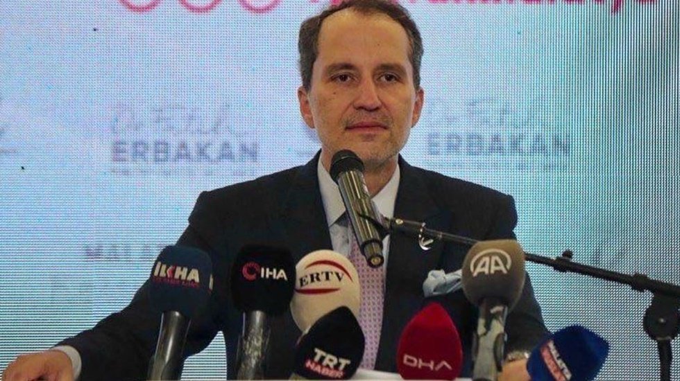 Fatih Erbakan'dan 'Suriye' yorumu: 'Endişeli bir sevin&ccedil; i&ccedil;indeyiz'