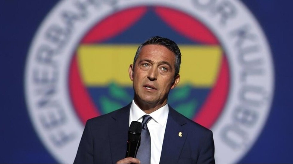 Ali Ko&ccedil;'tan Dursun &Ouml;zbek ve Okan Buruk'a sert s&ouml;zler: Patolojik vaka başkanı, &ouml;rg&uuml;t kırıntısı hocası...