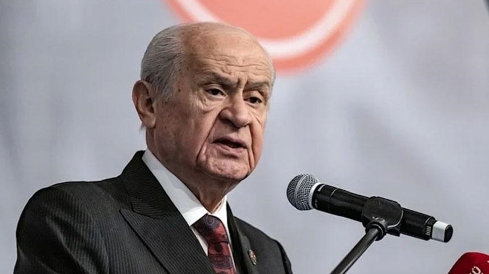 Devlet Bah&ccedil;eli AKP&lsquo;deki 10 ismi a&ccedil;ıklayacak mı?