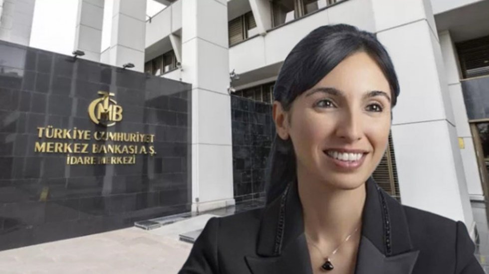 Eski Merkez Bankası Başkanına 300 bin TL&rsquo;lik maaş &ouml;denmeye devam ediyor