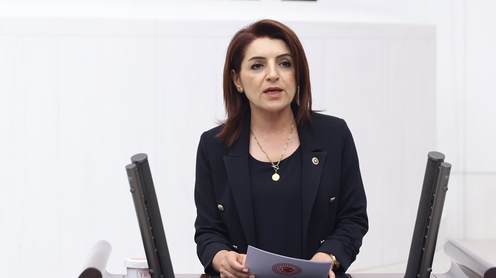 Yolsuzlukların hesabını halk adına AKP&rsquo;den soracağız