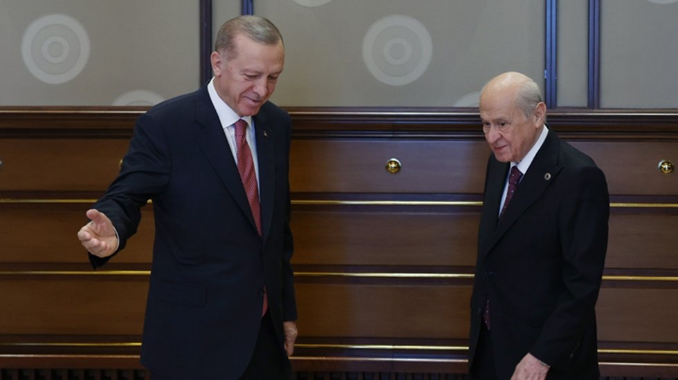 Bah&ccedil;eli'nin '&Ouml;calan' &ccedil;ağrısının ardından Erdoğan MHP liderini tebrik etmiş!