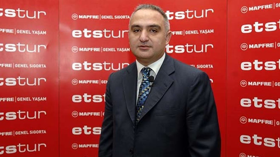 Turhan &Ccedil;&ouml;mez&rsquo;den Turizm Bakanı Ersoy hakkında şok iddia! 'Orman arazisini otel yapmak i&ccedil;in kendi şirketine tahsis etti'