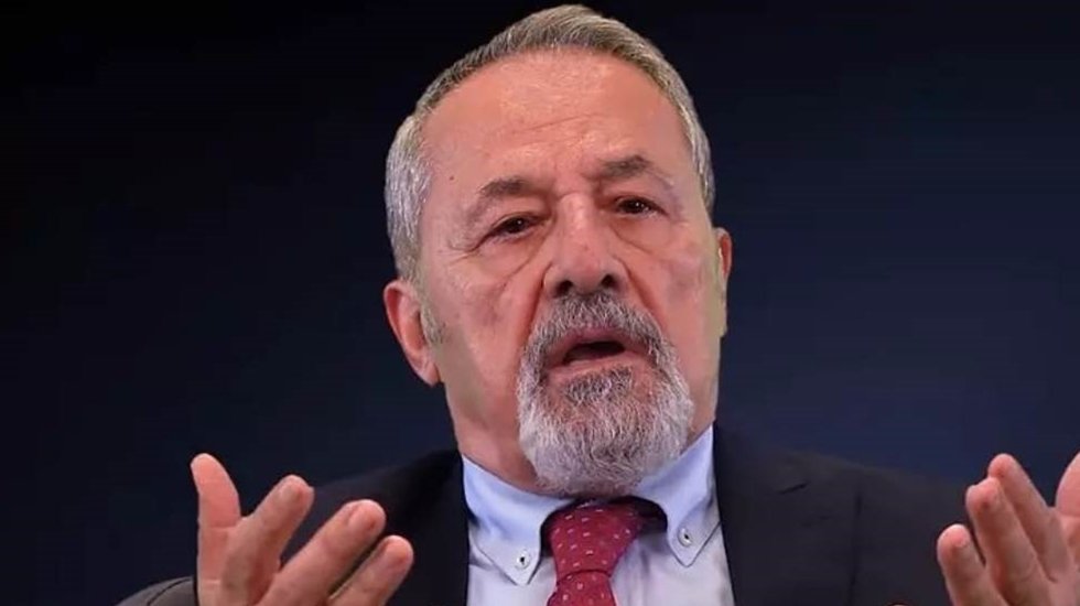 Naci G&ouml;r&uuml;r'den 'deprem' a&ccedil;ıklaması: Sakın bitsin diye dua etmeyin