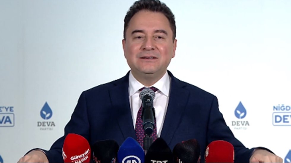 Ali Babacan: &ldquo;Kaybedecek tek bir g&uuml;n&uuml;m&uuml;z, tek bir saatimiz bile yok&rdquo;