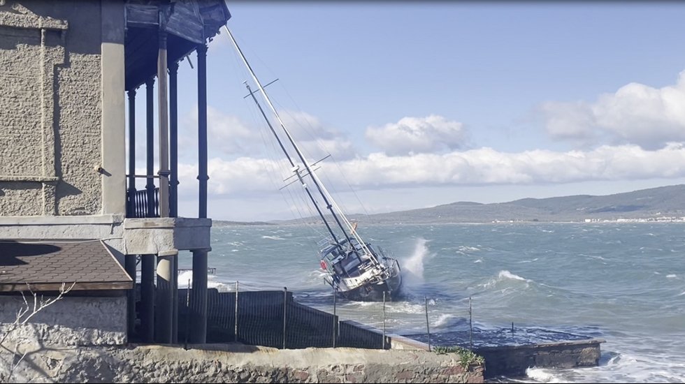 Meteorolojiden Marmara ve Ege i&ccedil;in 'fırtına' uyarısı