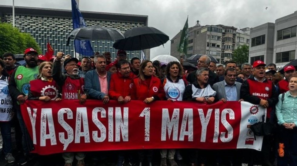 1 Mayıs 1977'de yaşamını yitirenler Taksim Meydanı'nda anıldı...
