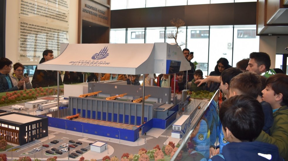 Beylikd&uuml;z&uuml; Belediyesi'nden atık y&ouml;netimi bilin&ccedil;lendirme etkinliği