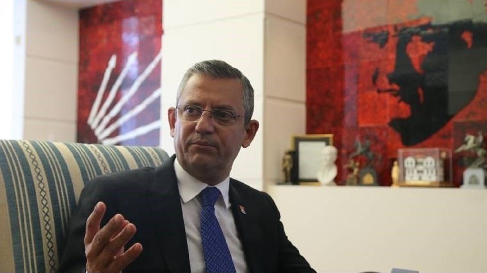 &Ouml;zg&uuml;r &Ouml;zel: &ldquo;Değişimi ilk dile getiren İmamoğlu&rsquo;ydu. CHP&rsquo;de değişim olmasaydı İzmir&rsquo;i, İstanbul&rsquo;u kaybederdik&rdquo;