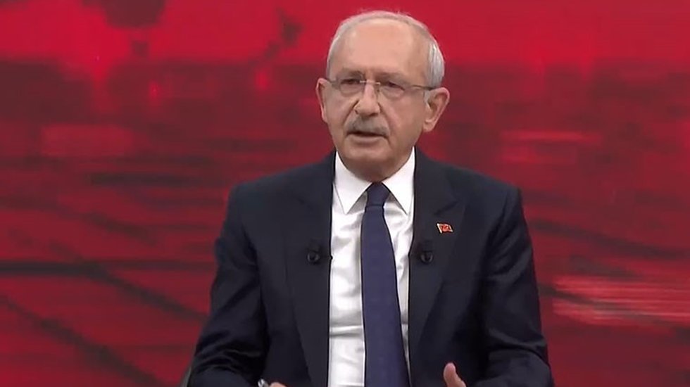 Kılı&ccedil;daroğlu&rsquo;ndan G&uuml;lşah Durbay a&ccedil;ıklaması: Belediye başkanı benim evladım