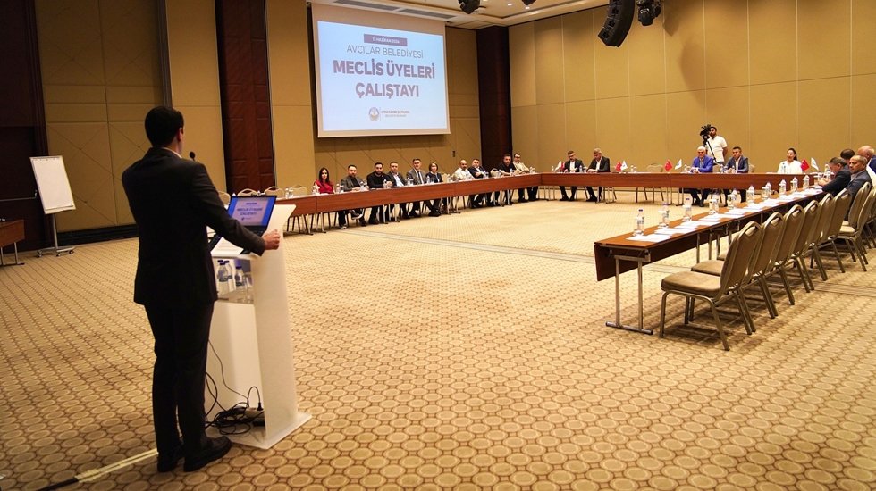 Avcılar Belediyesi Meclis &Uuml;yeleri &Ccedil;alıştay&rsquo;ı d&uuml;zenledi.