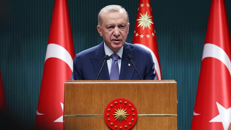 Erdoğan'dan &Ouml;zel ve İmamoğlu'na tazminat davası