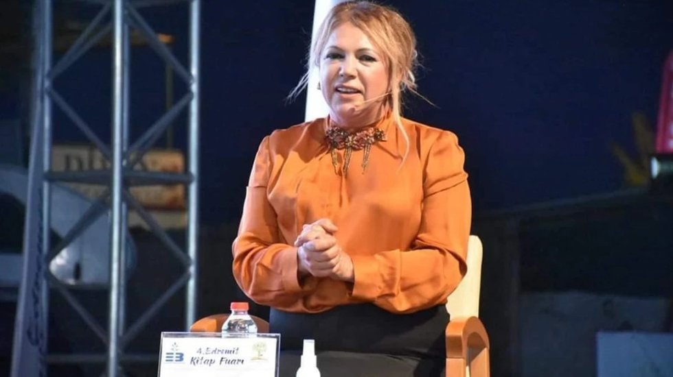 Birsen Temir Sara&ccedil;, CHP Kadın Kolları Genel Başkanlığı i&ccedil;in adaylığını a&ccedil;ıkladı