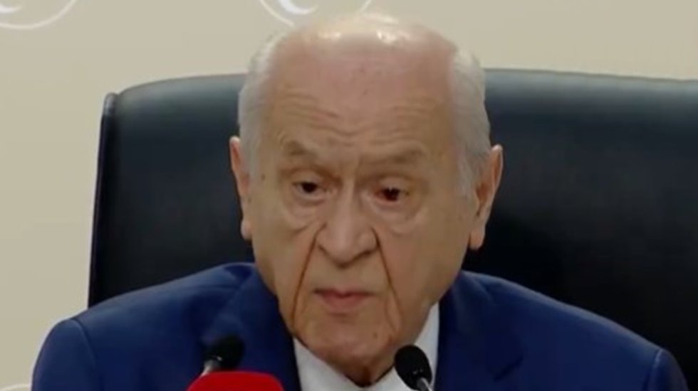 Devlet Bah&ccedil;eli&rsquo;nin sağlık durumu, devletin en gizli bilgileri arasında yer almayı s&uuml;rd&uuml;r&uuml;yor...