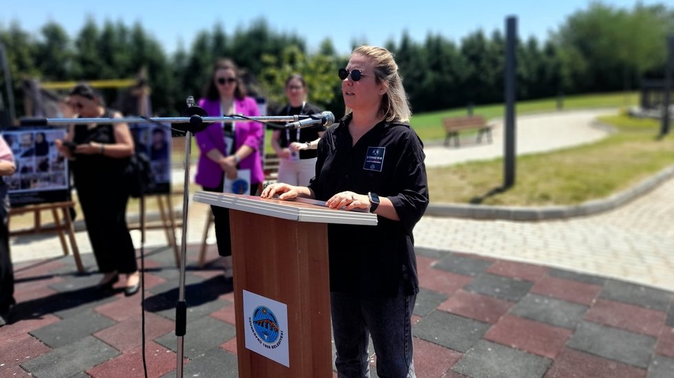 Mısra &Ouml;z: "Biz elini yargının &uuml;st&uuml;nden &ccedil;ekmeyen siyasi iktidara hesap soracağız&rdquo;