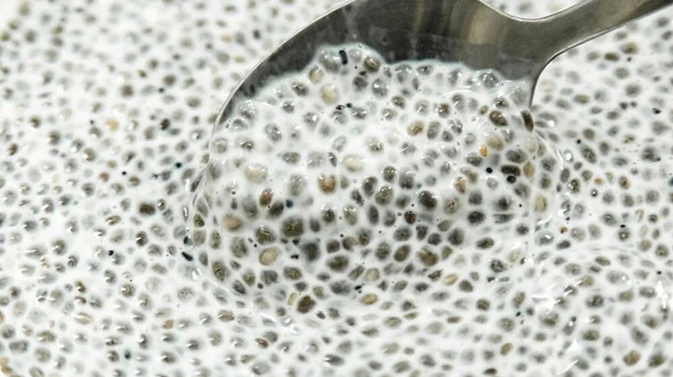 Yoğurdun i&ccedil;ine koyup 1 kaşık yiyen kolesterol nedir bilmiyor&hellip;