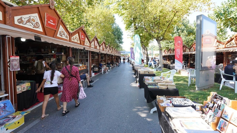 11. Beylikd&uuml;z&uuml; Sahaf Festivali İle Başladı