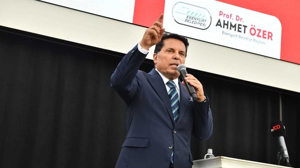 Başkan &Ouml;zer: &ldquo;Esenyurt&rsquo;ta imarla ilgili &ccedil;&ouml;z&uuml;lmemiş sorun bırakmayacağız&rdquo;