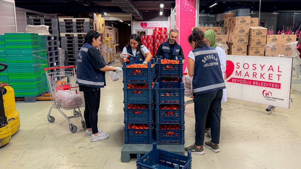 Beyoğlu Belediyesi'nden Bursalı &Ccedil;ift&ccedil;ilere Destek