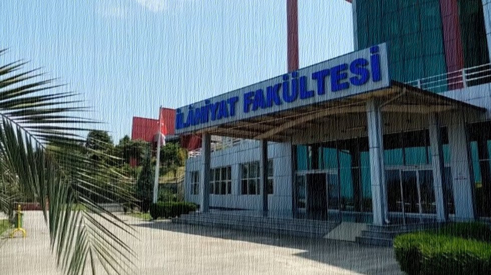 Bir zamanlar "Her kente &uuml;niversite" diyen AKP, fak&uuml;ltelere profes&ouml;r bulamıyor&hellip;