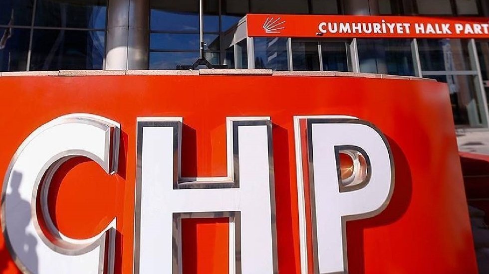 CHP'den ilk a&ccedil;ıklama: "Ge&ccedil;en hafta tecrit kaldırılsın diyen Bah&ccedil;eli, bu hafta da &Ouml;calan i&ccedil;in af &ccedil;ıkarılsın demiştir"