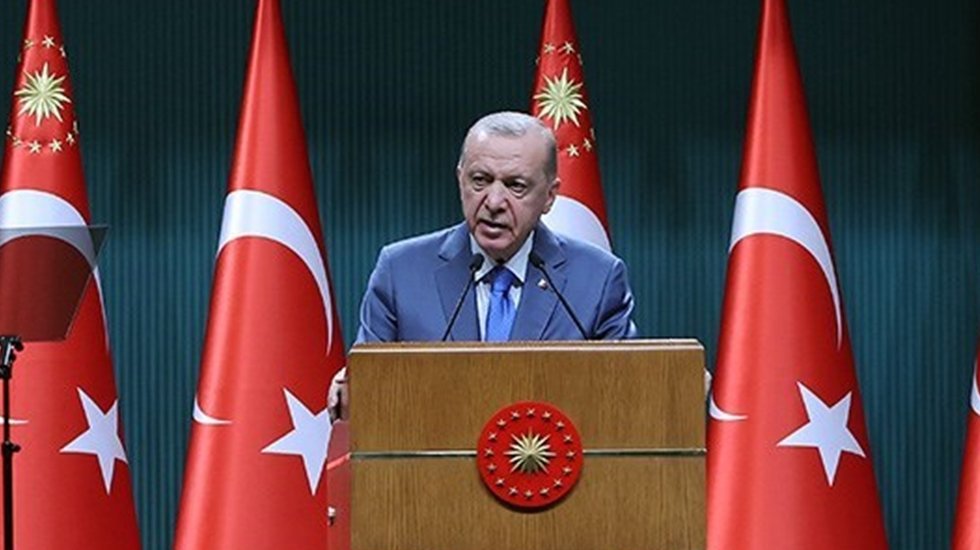 AKP MYK &uuml;yesinin &lsquo;muhafazak&acirc;r-demokrat kimliğimizden sıyrılalım&rsquo; &ouml;nerisi Erdoğan&rsquo;ı &ccedil;ok kızdırdı