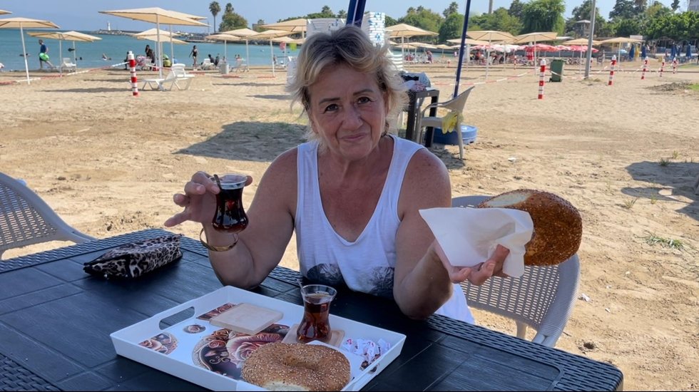 Herkes yesin i&ccedil;sin diye &ccedil;ay+simit 5 Lira!