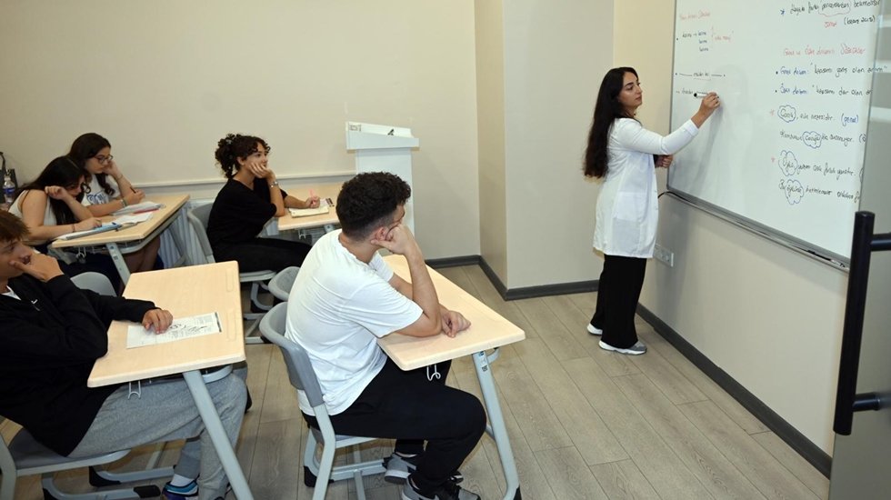 Beşiktaş belediyesinden &ouml;ğrencilere &uuml;cretsiz kurs&hellip;