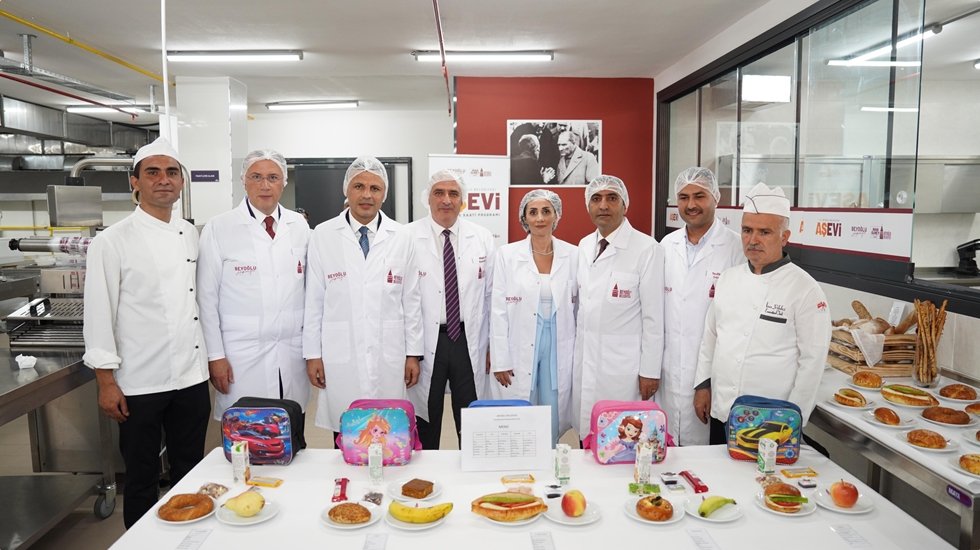 Beyoğlu&rsquo;nda, ihtiya&ccedil; sahibi her &ccedil;ocuk bir &ouml;ğ&uuml;n sağlıklı gıdaya &uuml;cretsiz erişebilecek...