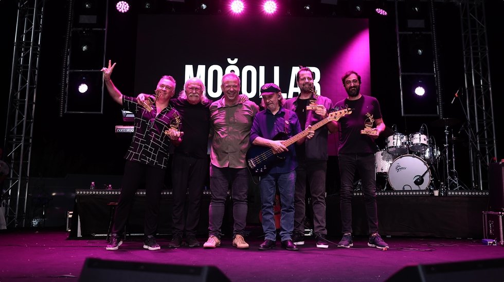 G&ouml;me&ccedil;- 3. Zeytin Dalı K&uuml;lt&uuml;r Sanat ve Barış Festivali coşkuyla tamamlandı&hellip;