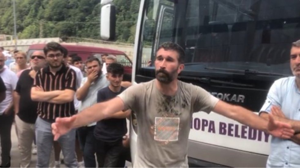 Hopa Halkevleri temsilcisi g&ouml;zaltına alındı