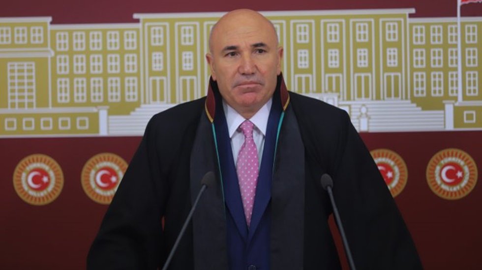 Hukuk&ccedil;u Vekil Tanal: "T&uuml;rkiye&rsquo;de yargı sistemine duyulan g&uuml;ven her ge&ccedil;en g&uuml;n azalıyor..."