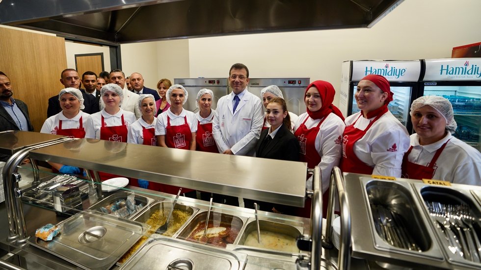 İmamoğlu, 15. kent lokantasını Sancaktepe&rsquo;de a&ccedil;tı...