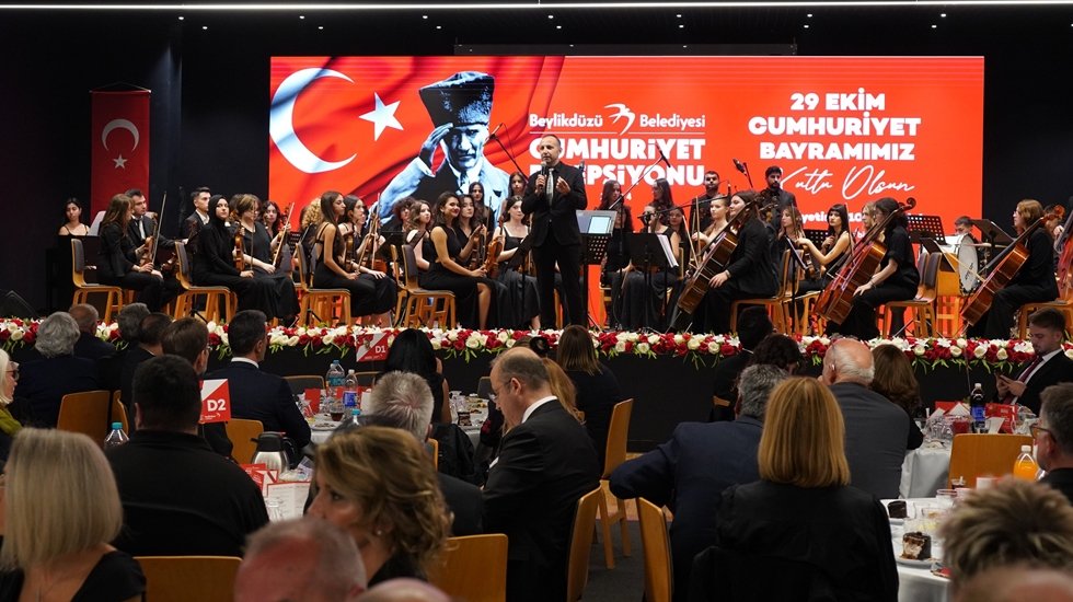 Beylikd&uuml;z&uuml;&rsquo;nde Muhteşem Cumhuriyet Resepsiyonu&hellip;