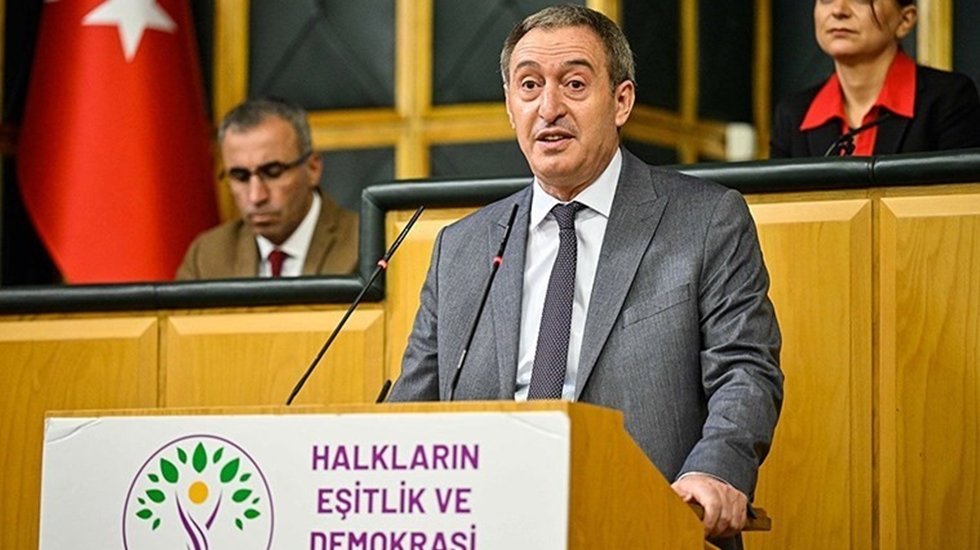 Tuncer Bakırhan'dan Erdoğan'a: "Farklı bir yol izleyerek tarihte yer almak sizin elinizde"