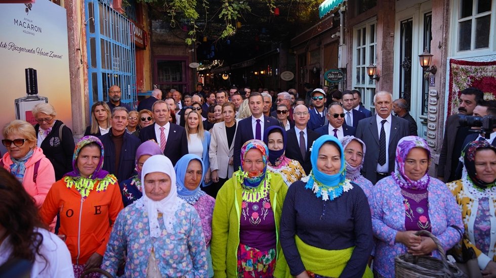 Ayvalık &ldquo;Uluslar Arası Zeytin Hasat Festivali&rdquo;