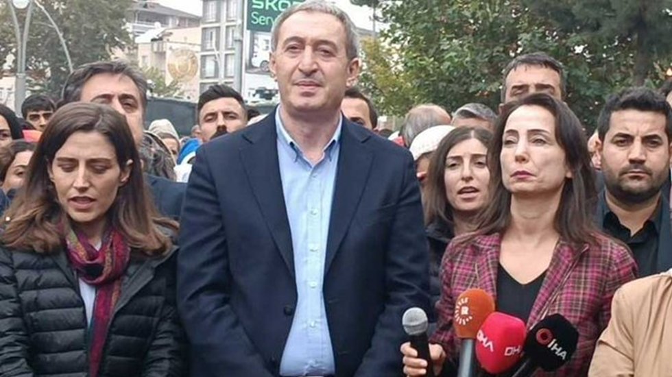 DEM Parti, İ&ccedil;işleri Bakanlığı'nın kayyum kararına karşı dava a&ccedil;tı...