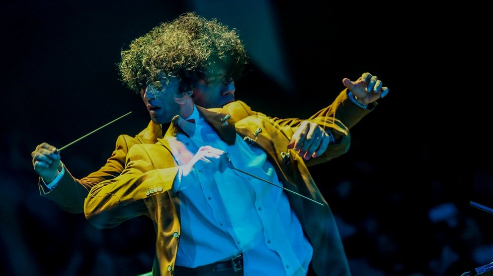 Agora Senfoni Orkestrası, Sokak Hayvanları i&ccedil;in sahne aldı