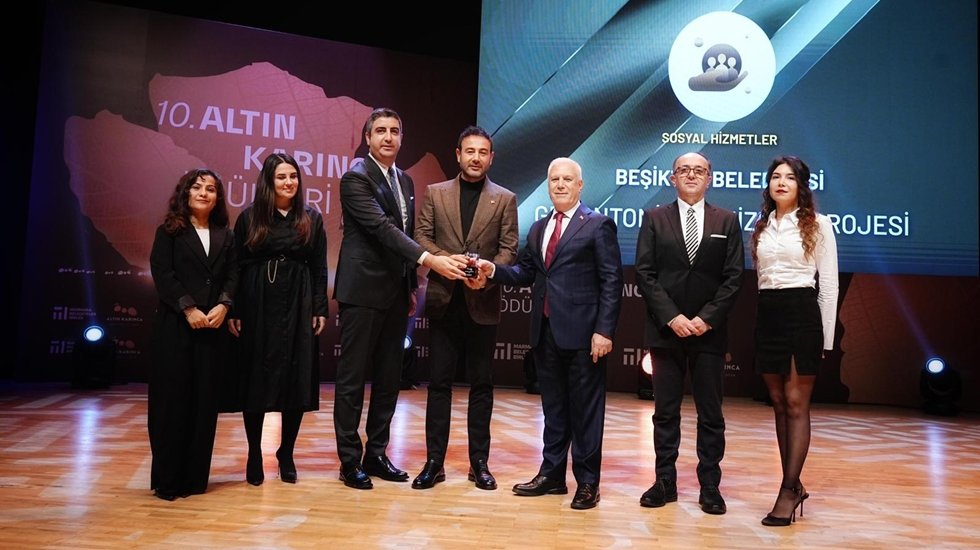 Beşiktaş Belediyesi Altın Karınca&rsquo;da hizmetleriyle &ouml;d&uuml;le layık g&ouml;r&uuml;ld&uuml;