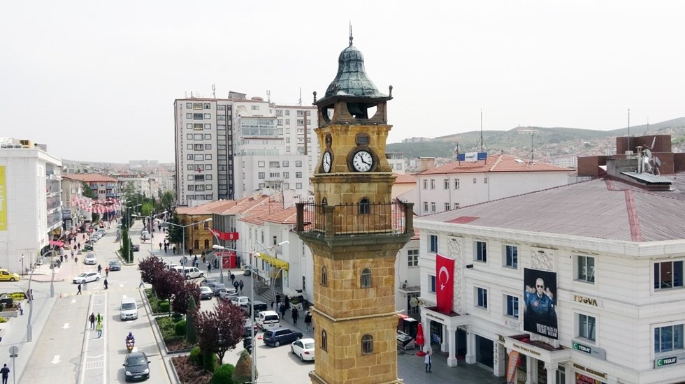 B&ouml;yle Şey G&ouml;r&uuml;lmedi. Yurt binası zorla tahliye edildi...