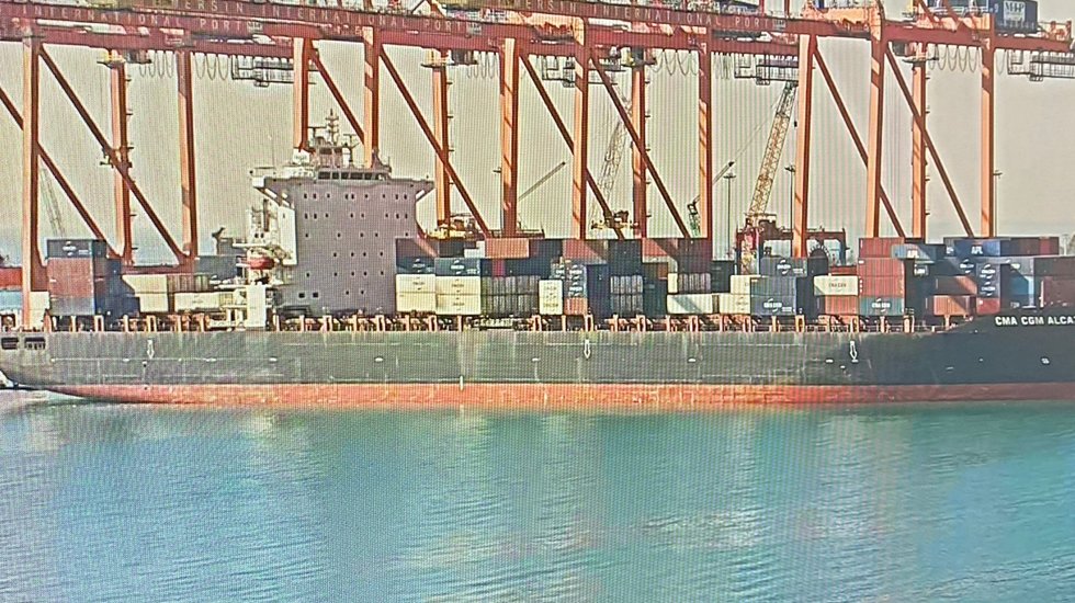 B&uuml;y&uuml;kşehir g&ouml;z a&ccedil;tırmadı: Denizi kirleten gemiye 20.5 milyon TL ceza